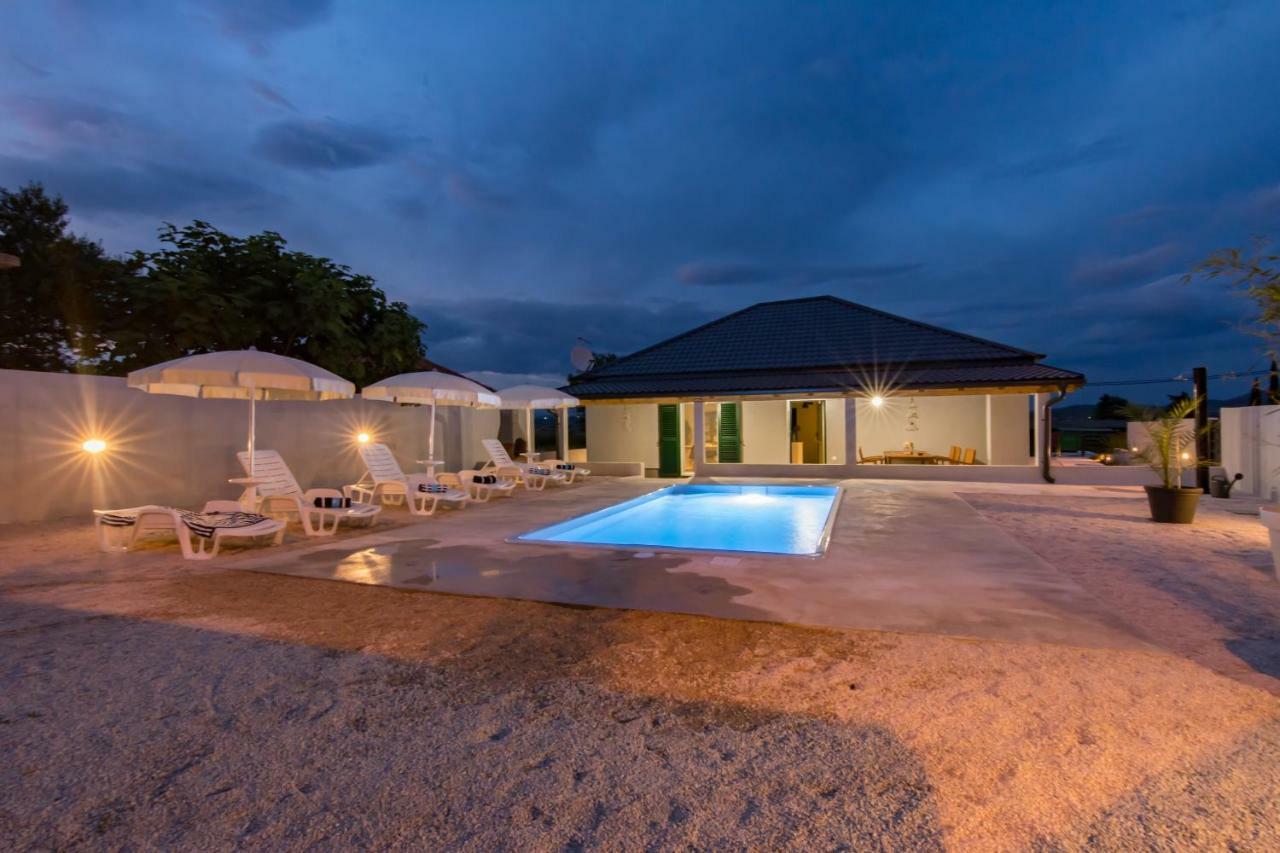 Villa Tara *